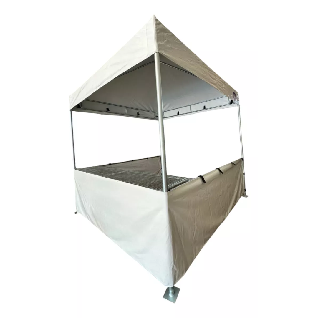 Tenda com Teto Piramidal e Fechamentos Laterais Inferiores 3x3